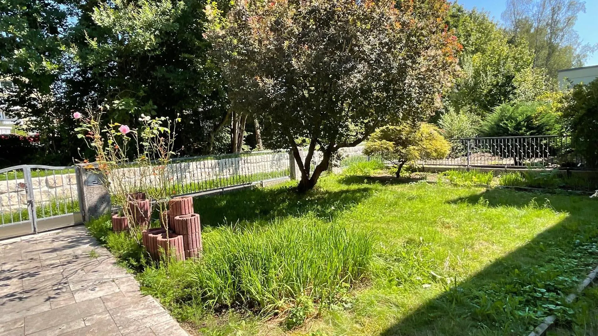 Apartment Messe-Apartment, 4 Schlafzimmer, 80 Qm, Garten - 6 Km Zur Messe, Verkehrsguenstig, Ruhig, Parkplaetze Nuremberg